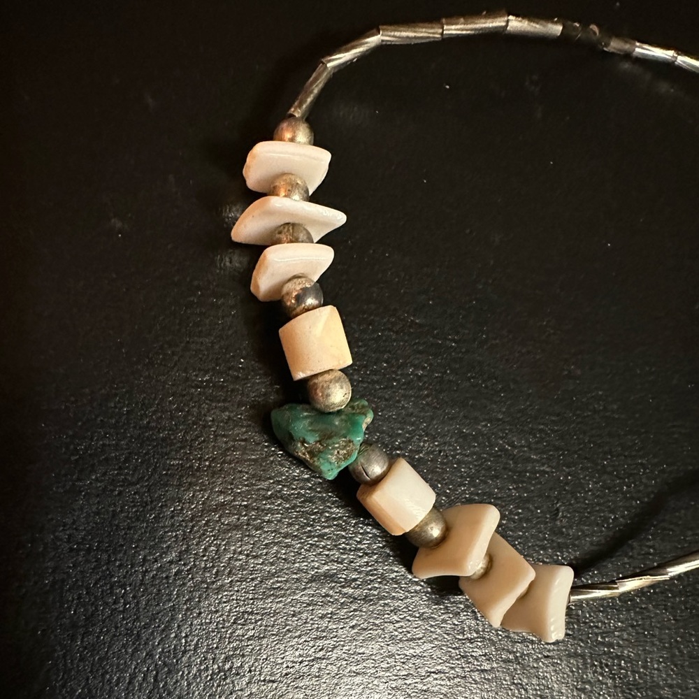 Vintage Silver, White Shell & Turquoise Bracelet - Picture 4 of 7